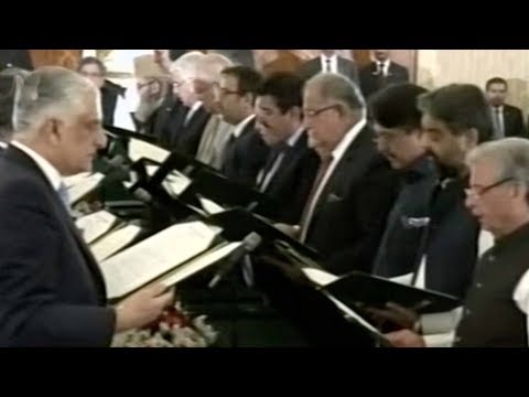 pakistans new cabinet sworn in