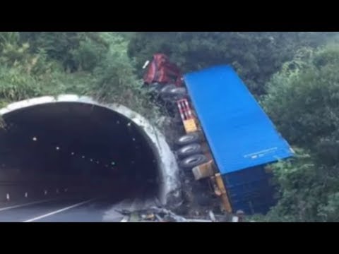 outofcontrol lorry ploughs into tunnel