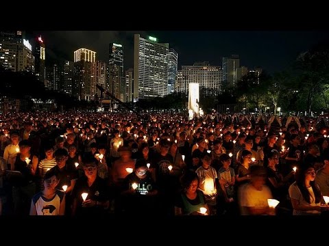 135000 attend hong kong vigil