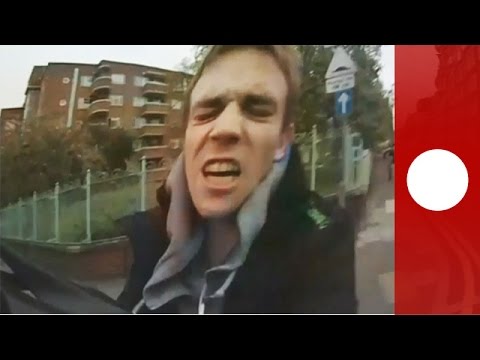 pedestrian pushes cyclist to the ground london